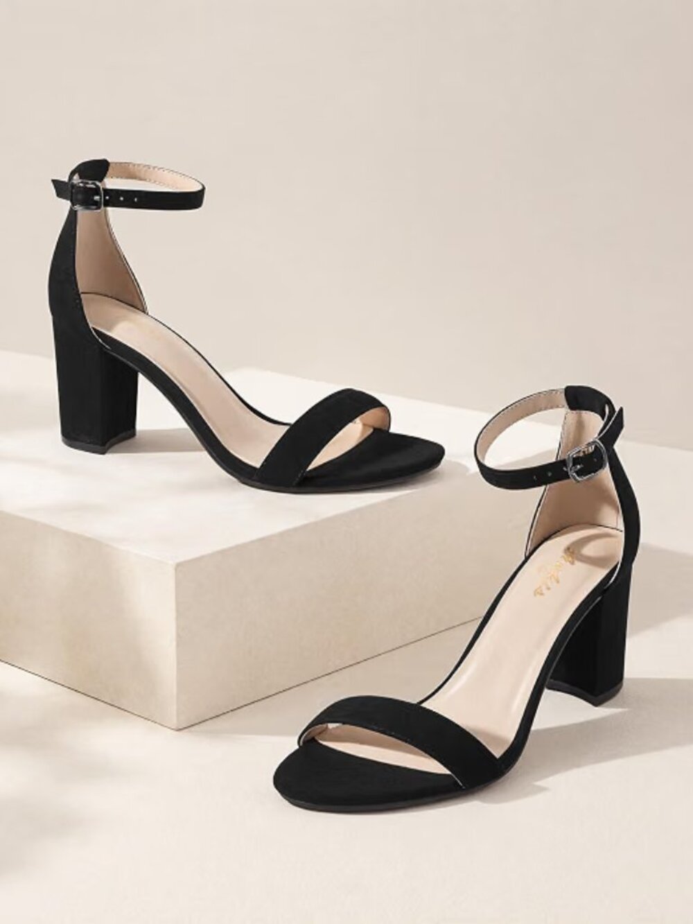 NWT Ankis Chunky Open Toe Heels Size 10 Women's